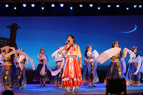 97歌伴舞:站在草原望北京1.jpg 97歌伴舞:站在草原望北京1.jpg